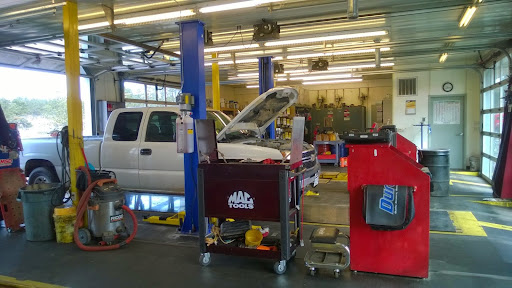 Auto Repair Shop «4 Mile Auto Repair», reviews and photos, 1027 US-24, Woodland Park, CO 80863, USA