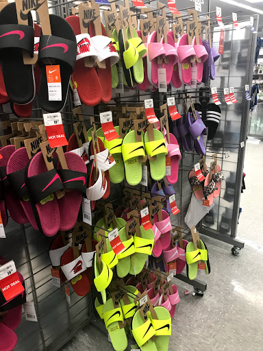 Sporting Goods Store «Academy Sports + Outdoors», reviews and photos, 210 N New Rd, Waco, TX 76710, USA