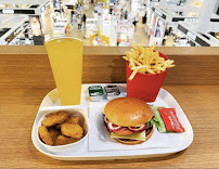 Plats et boissons du Restauration rapide McDonald's - T1 ZR à Roissy-en-France - n°1