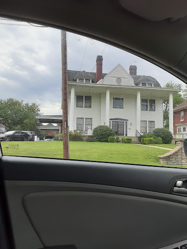 Funeral Home «Tredway-Pollitt-Staver Funeral Home», reviews and photos, 2131 Cameron Ave, Cincinnati, OH 45212, USA