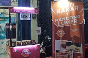 Pancong Lumer & Roti Bakar D'TOEJOEH image