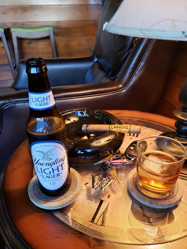 Tobacco Shop «Stamford Cigar Lounge», reviews and photos, 75 Research Dr, Stamford, CT 06906, USA