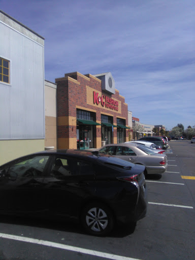 Clothing Store «K&G Fashion Superstore», reviews and photos, 3020 E 9th St, Oakland, CA 94601, USA