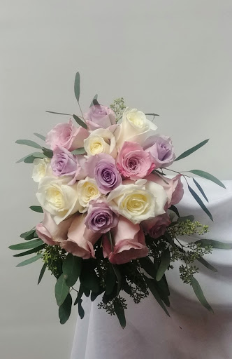 Florist «All A Bloom Florist and Gifts (24/7)», reviews and photos, 116 N Collins St, Plant City, FL 33563, USA