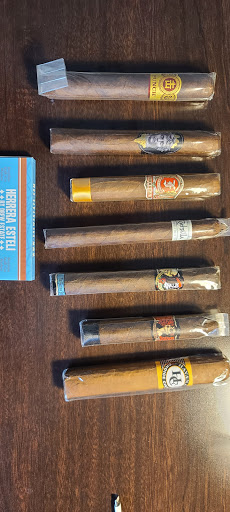 Tobacco Shop «Medina Cigar & Tobacco», reviews and photos, 307 E Washington St, Medina, OH 44256, USA