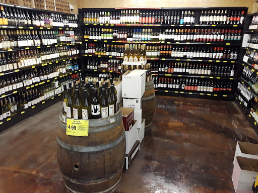 Grocery Store «Grocery Outlet Bargain Market», reviews and photos, 1535 S Novato Blvd, Novato, CA 94947, USA