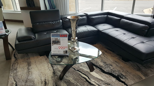 Furniture Store «Rooms To Go & Rooms To Go Kids Furniture Store - Montgomery», reviews and photos, 6810 Eastchase Pkwy Suite A, Montgomery, AL 36117, USA