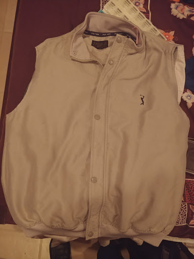 Thrift Store «Super Thrift Store», reviews and photos, 815 N Oxnard Blvd, Oxnard, CA 93030, USA