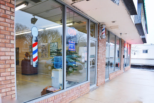 Barber Shop «Roselle Barber Shop», reviews and photos, 239 Irving Park Rd, Roselle, IL 60172, USA