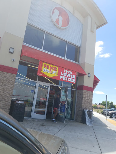 FAMILY DOLLAR, 4500 Mack Rd, Sacramento, CA 95823, USA, 