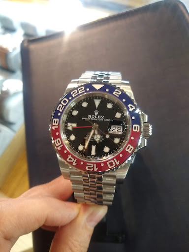 Jewelry Store «Midwest Jewelers and Estate Buyers», reviews and photos, 190 S Main St, Zionsville, IN 46077, USA