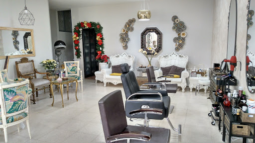 Alexandra Beauty Salon en Sevilla la Nueva, Madrid