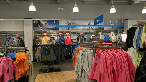 Sportswear Store «Columbia Sportswear Outlet Store», reviews and photos, 101 W Avenida Vista Hermosa #162, San Clemente, CA 92672, USA
