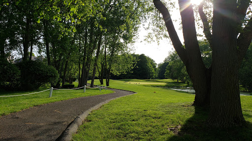 Golf Course «Copper Creek Golf Course», reviews and photos, 27925 Golf Pointe Blvd, Farmington Hills, MI 48331, USA