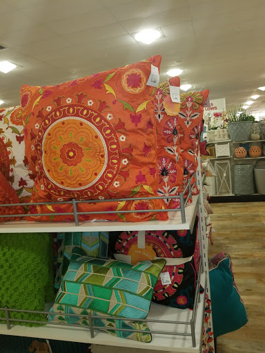 Department Store «Marshalls & HomeGoods», reviews and photos, 11 Cornerstone Square, Westford, MA 01886, USA