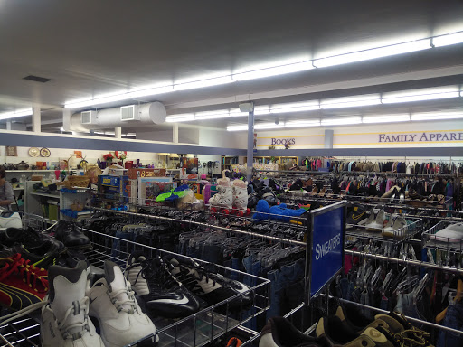 Thrift Store «Goodwill Store & Donation Center», reviews and photos, 1430 Garnet Ave, San Diego, CA 92109, USA