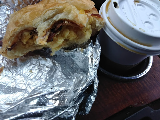 Hamburger Restaurant «Mountain Fresh Grocery Inc», reviews and photos, 521 Main St, Highlands, NC 28741, USA