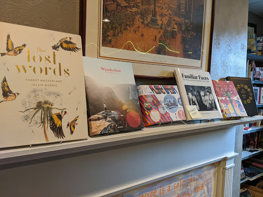 Book Store «Roebling Point Books & Coffee», reviews and photos, 306 Greenup St, Covington, KY 41011, USA