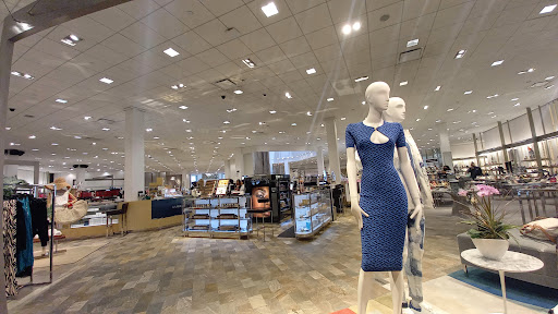 Clothing Store «Neiman Marcus», reviews and photos, 9700 Collins Ave, Bal Harbour, FL 33154, USA