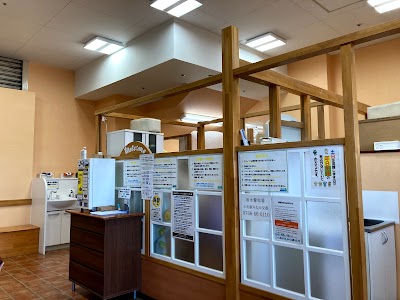 カットコムズ 小杉店
