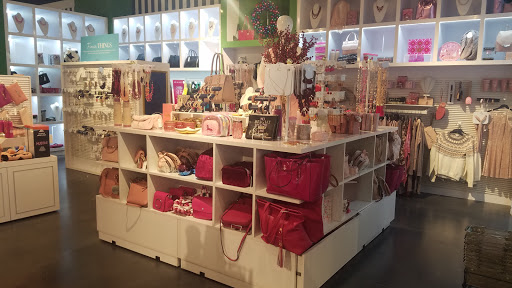Fashion Accessories Store «Charming Charlie», reviews and photos, 1028 Old Country Rd, Garden City, NY 11530, USA