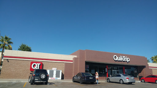 Gas Station «QuikTrip», reviews and photos, 9910 W Camelback Rd, Glendale, AZ 85307, USA