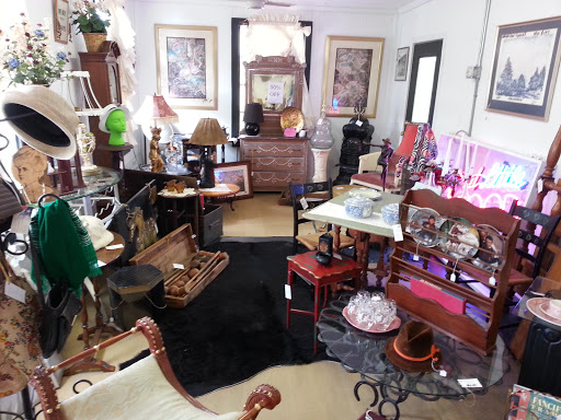 Furniture Store «Heartland Treasures», reviews and photos, 5153 US Hwy 27 S, Sebring, FL 33870, USA