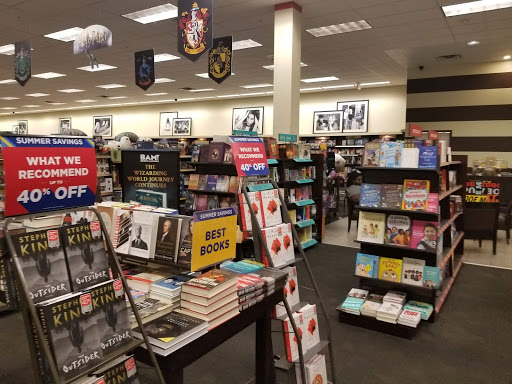 Book Store «Books-A-Million», reviews and photos, 318 Cox Creek Pkwy, Florence, AL 35630, USA