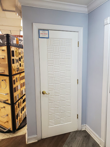 Door Supplier «Florida Lumber Co», reviews and photos, 2431 NW 20th St, Miami, FL 33142, USA