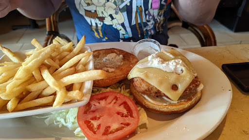 Restaurant «The Cheesecake Factory», reviews and photos, 3124 W Friendly Ave, Greensboro, NC 27408, USA