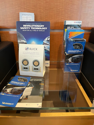 Car Dealer «Worden-Martin Buick GMC», reviews and photos, 1404 N Dunlap St, Savoy, IL 61874, USA