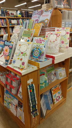 Book Store «Half Price Books», reviews and photos, 2867 95th St, Naperville, IL 60564, USA