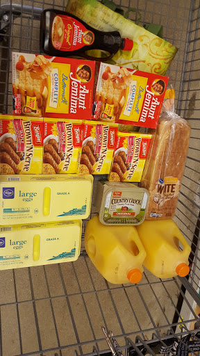 Shopping Mall «Washington Square Mall.», reviews and photos, 4849 W North Ave, Chicago, IL 60639, USA