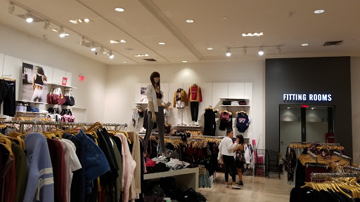 Clothing Store «Forever 21», reviews and photos, 757 Spectrum Center Dr, Irvine, CA 92618, USA
