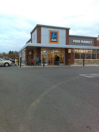 Supermarket «ALDI», reviews and photos, 1349 McFarland Blvd E, Tuscaloosa, AL 35404, USA