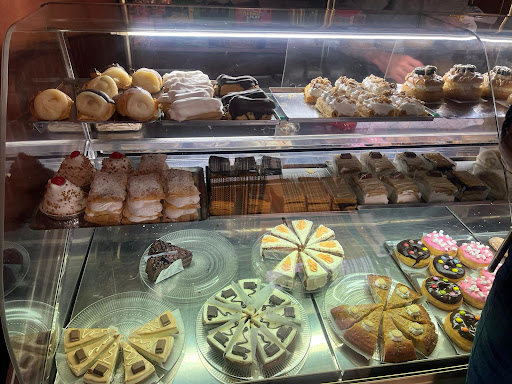 Pastelería Cubero en Pruna, Sevilla