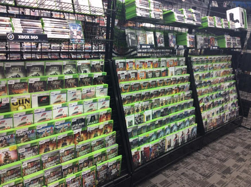 Video Game Store «Disc Traders Holland», reviews and photos, 12331 James St, Holland, MI 49424, USA