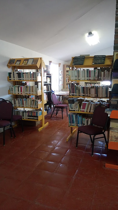 Biblioteca ' Santos Reyna Fimbres'