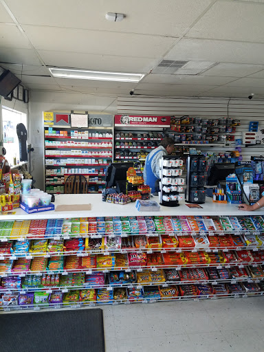 Grocery Store «Holden Beach General Store», reviews and photos, 473 Ocean Blvd W, Holden Beach, NC 28462, USA