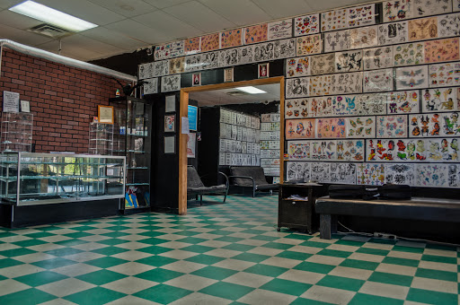 Tattoo Shop «Voodoo Needle», reviews and photos, 435 N Dean Rd, Auburn, AL 36830, USA