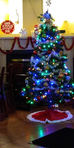 Pizza Restaurant «Hometown Pizza», reviews and photos, 250 West St, Litchfield, CT 06759, USA