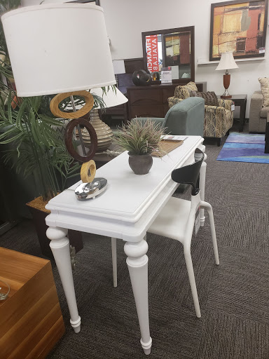 Used Furniture Store «CORT Clearance Center», reviews and photos, 8155 Kempwood Dr, Houston, TX 77055, USA
