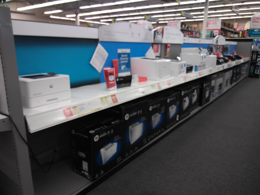 Office Supply Store «Staples», reviews and photos, 23035 W Outer Dr, Allen Park, MI 48101, USA