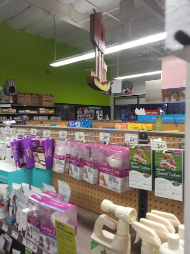 Pet Supply Store «Unleashed by Petco», reviews and photos, 2643 Tapo Canyon Rd c, Simi Valley, CA 93063, USA