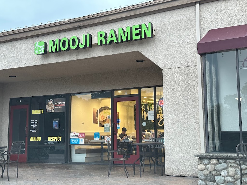 MOOJI RAMEN (木子拉麵) 92604