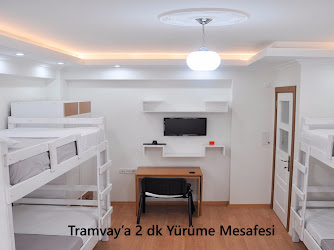Academic House Kız Öğrenci Yurdu (Şehremini/ÇAPA)