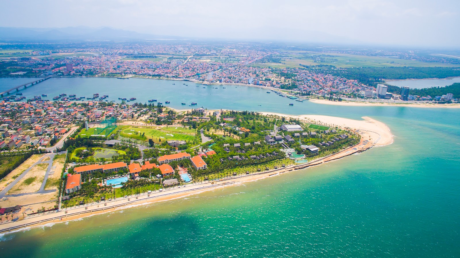 Photo of Bao Ninh Beach with very clean level of cleanliness