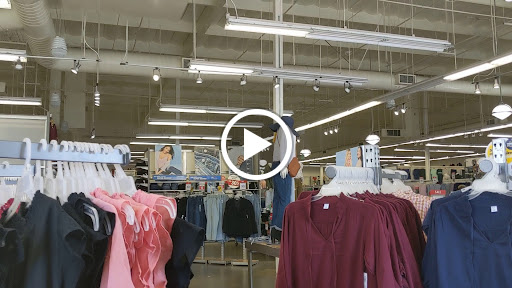 Clothing Store «Old Navy», reviews and photos, 25650 The Old Rd, Valencia, CA 91381, USA