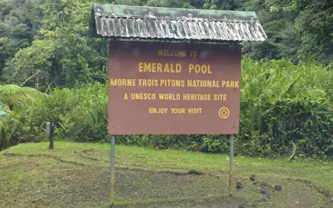 Emerald Pool image