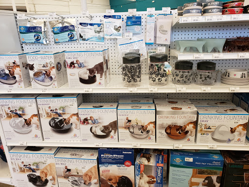 Pet Supply Store «Centinela Feed & Pet Supplies», reviews and photos, 4700 Pacific Coast Hwy, Long Beach, CA 90804, USA